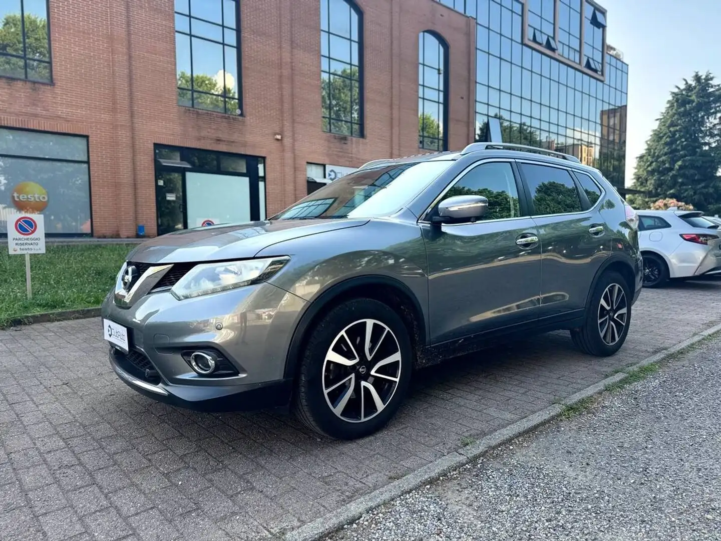 Nissan X-Trail 1.6 dci Acenta Premium 2wd 7p.ti xtronic Grau - 1