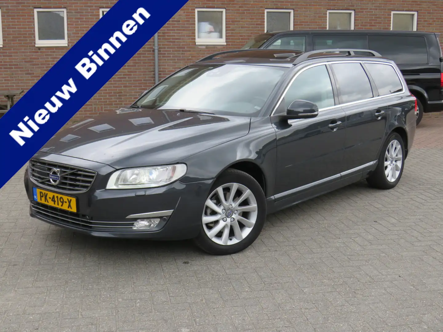 Volvo V70 2.0 D4 181Pk Nordic+ * Rijklaarprijs incl. garanti Grijs - 1