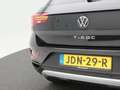 Volkswagen T-Roc Life Edition 1.5 TSI 150 pk | Camera | Keyless | A Zwart - thumbnail 13