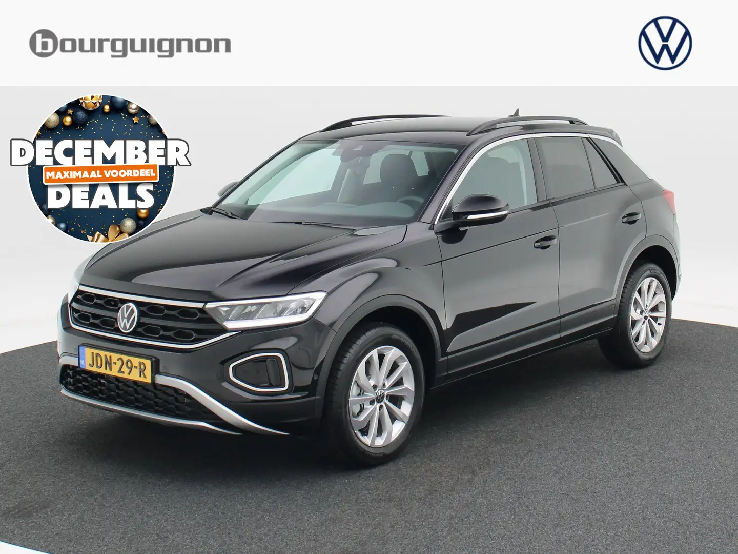 Volkswagen T-Roc Life Edition 1.5 TSI 150 pk | Camera | Keyless | A Zwart - 1