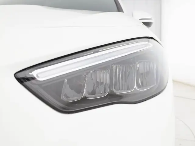Mercedes-Benz Gla view 8