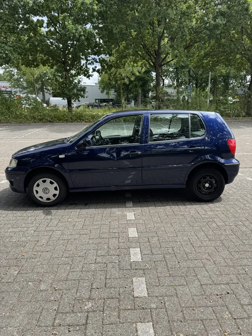Volkswagen Polo - 2