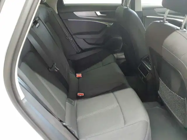 Audi A6 Avant view 14
