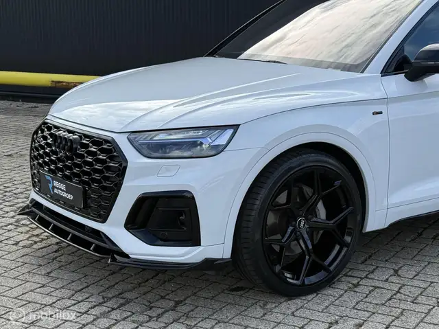 Audi Q5 view 6
