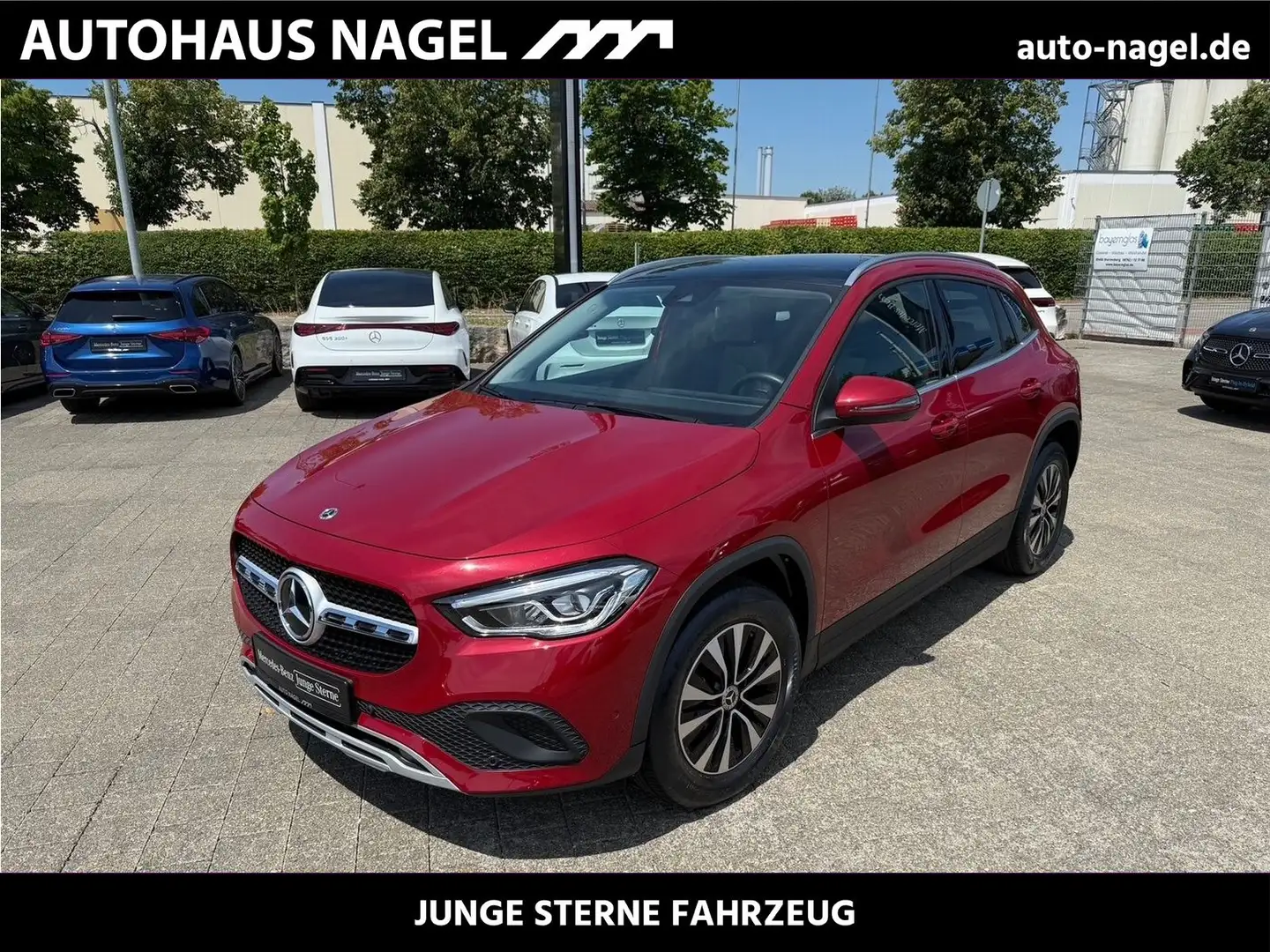 Mercedes-Benz GLA 220 d 4M*Pano*AHK*StandHz*Kamera*DAB*Offroad Rouge - 1
