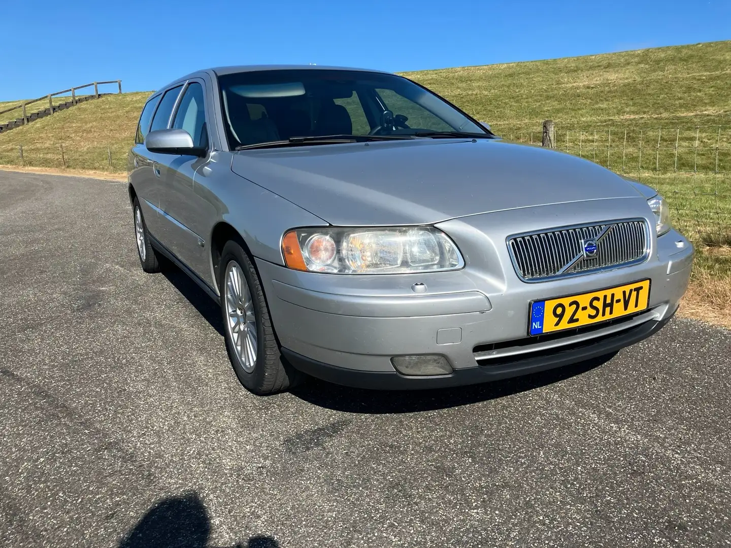 Volvo V70 V70 2.4 Edition II Zilver - 1