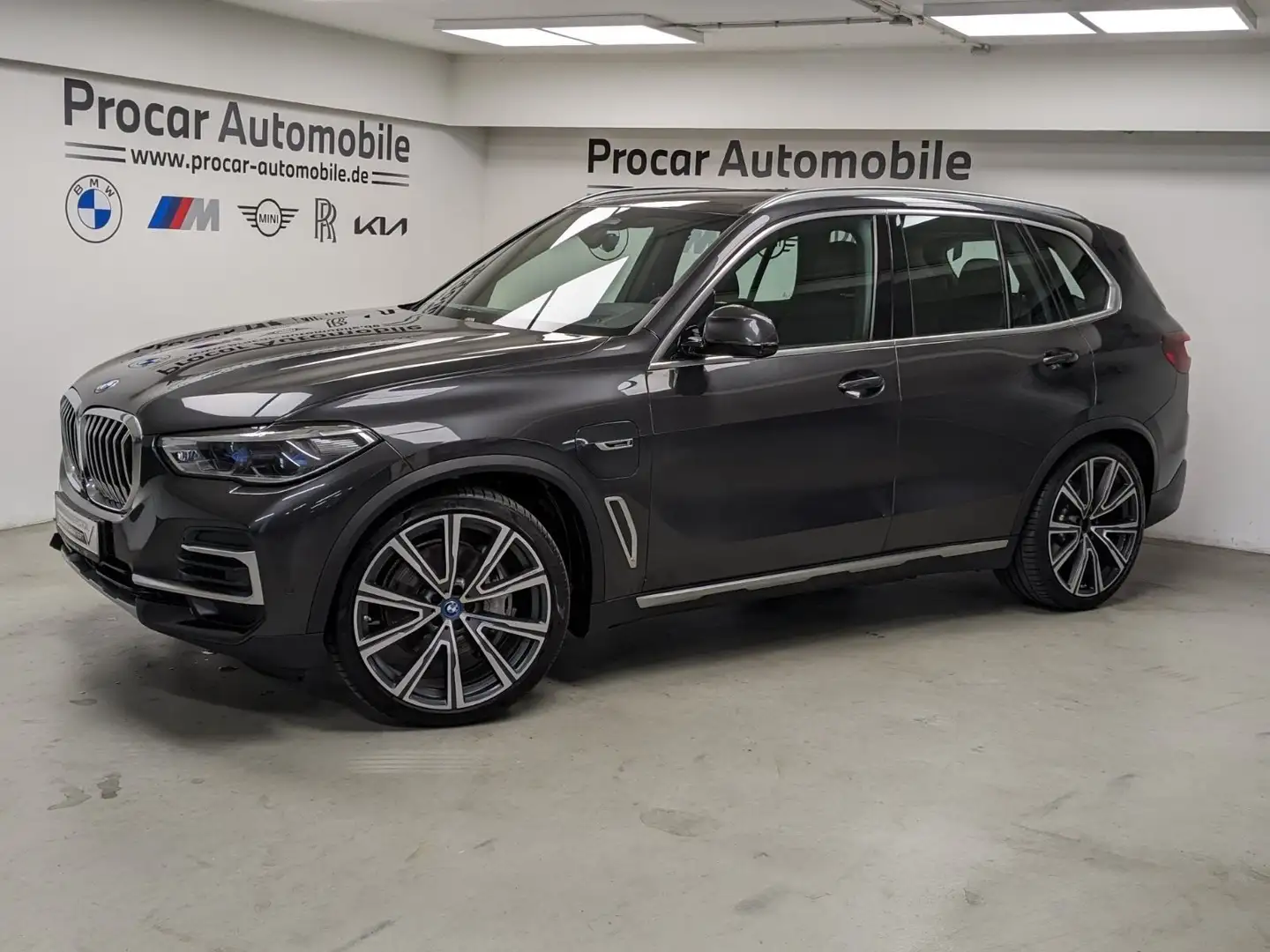 BMW X5 xDrive45e Laser DA Prof 360° HuD 22'' DAB WLAN Grau - 2