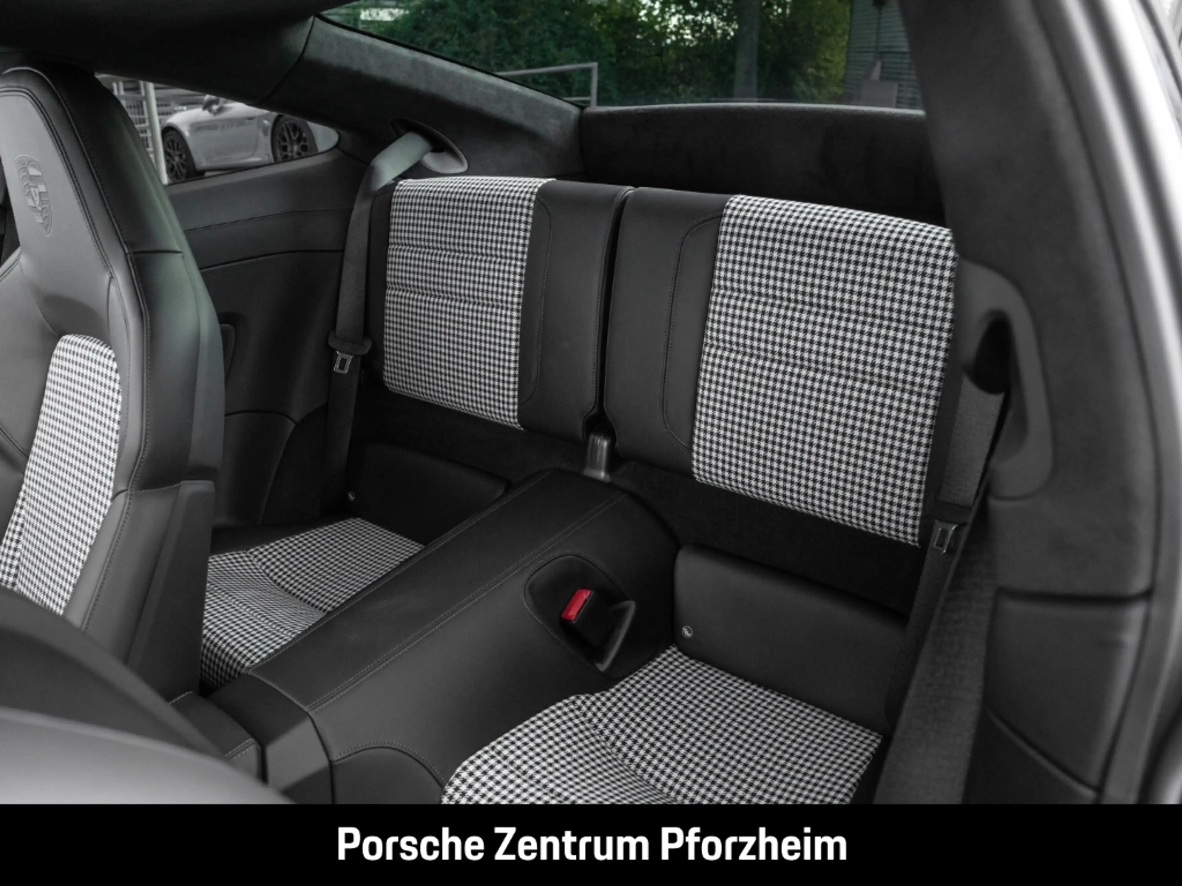 Porsche 992 911 Turbo S Nachtsicht PCCB LED-Matrix BOSE — photo 7