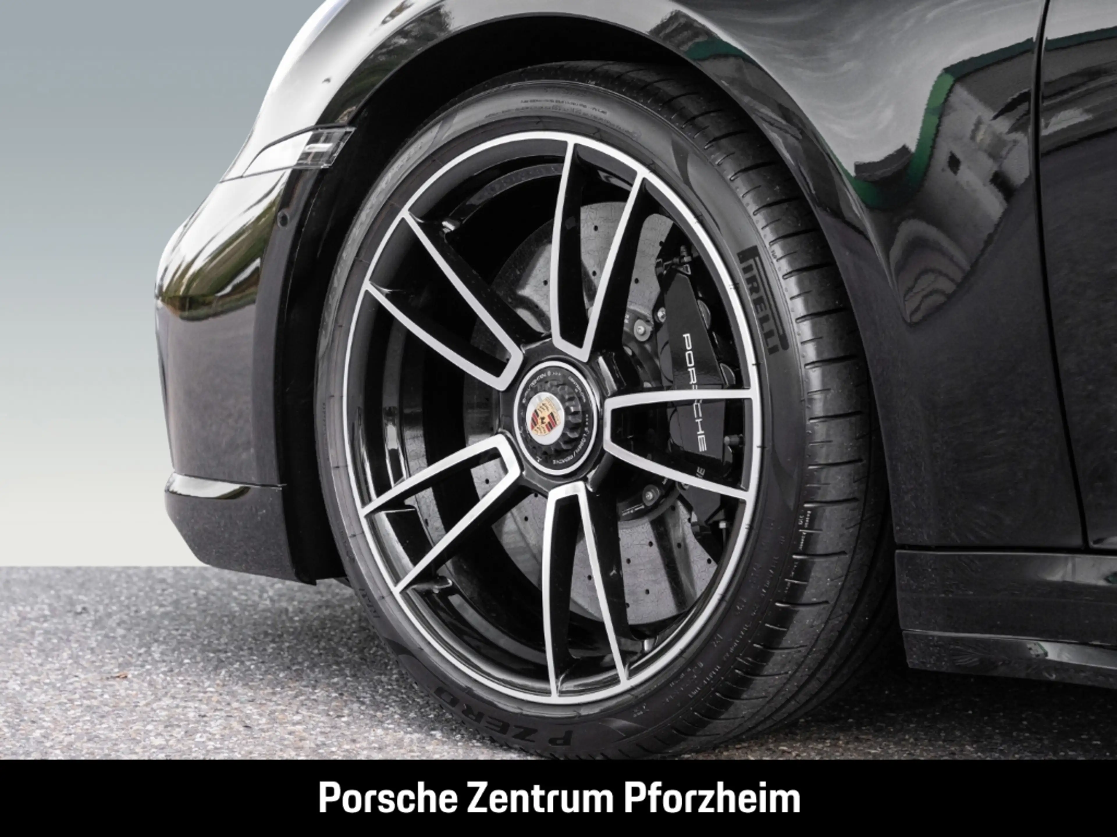 Porsche 992 911 Turbo S Nachtsicht PCCB LED-Matrix BOSE — photo 15