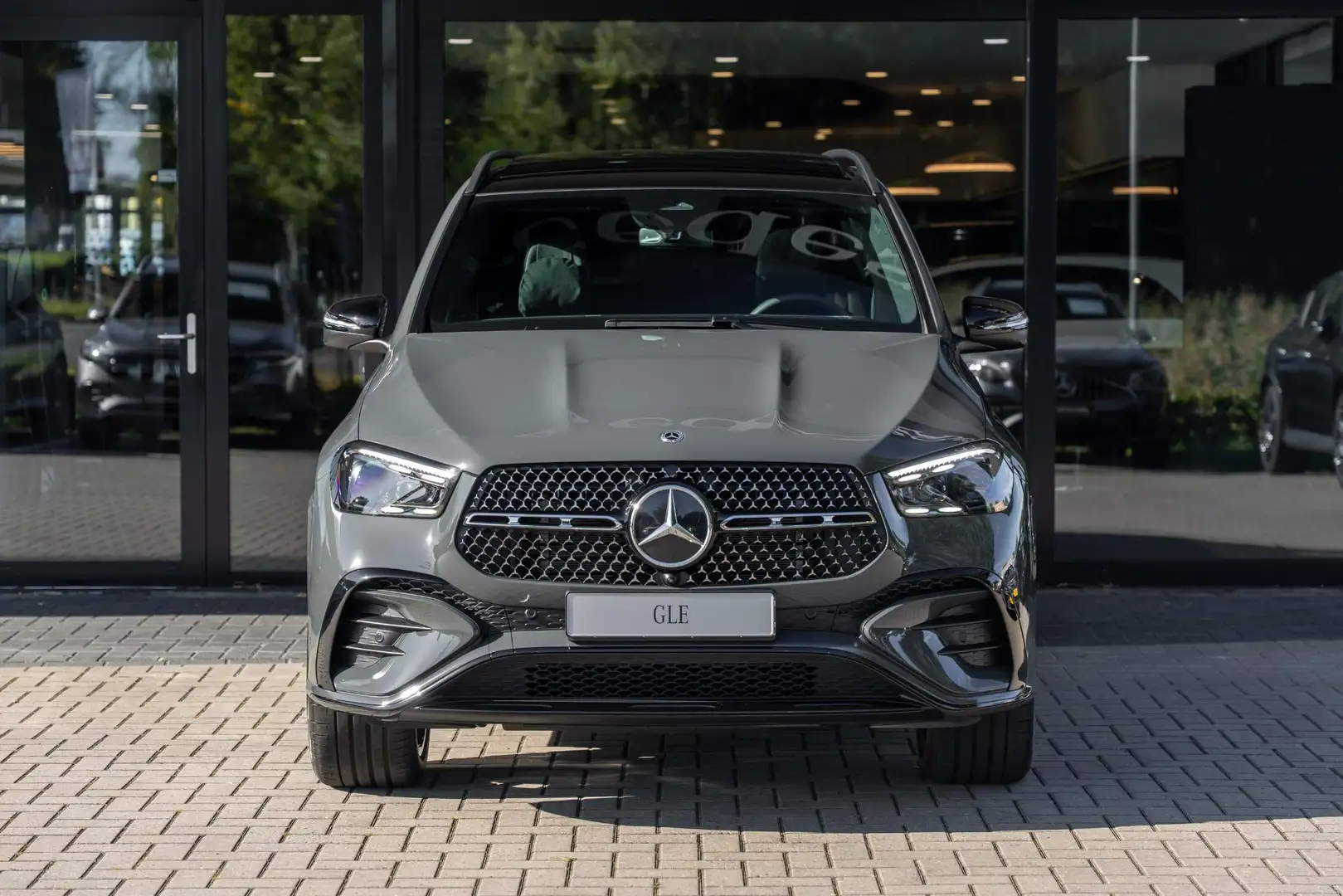 Mercedes-Benz GLE 400 400e 4MATIC Sport Edition | Premium Plus | Panoram Grijs - 2