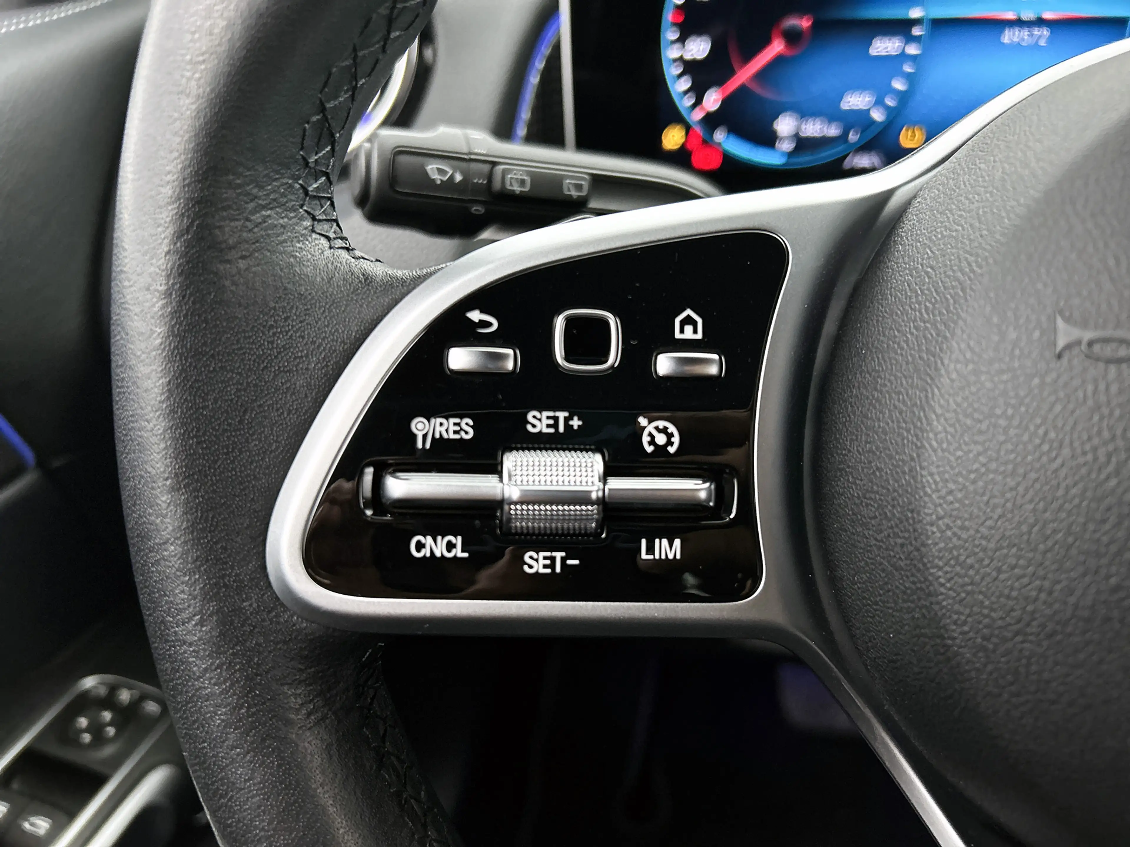 Mercedes-Benz GLB 200 Progressive | Sfeerverlichting | CarPlay | Augment — photo 15