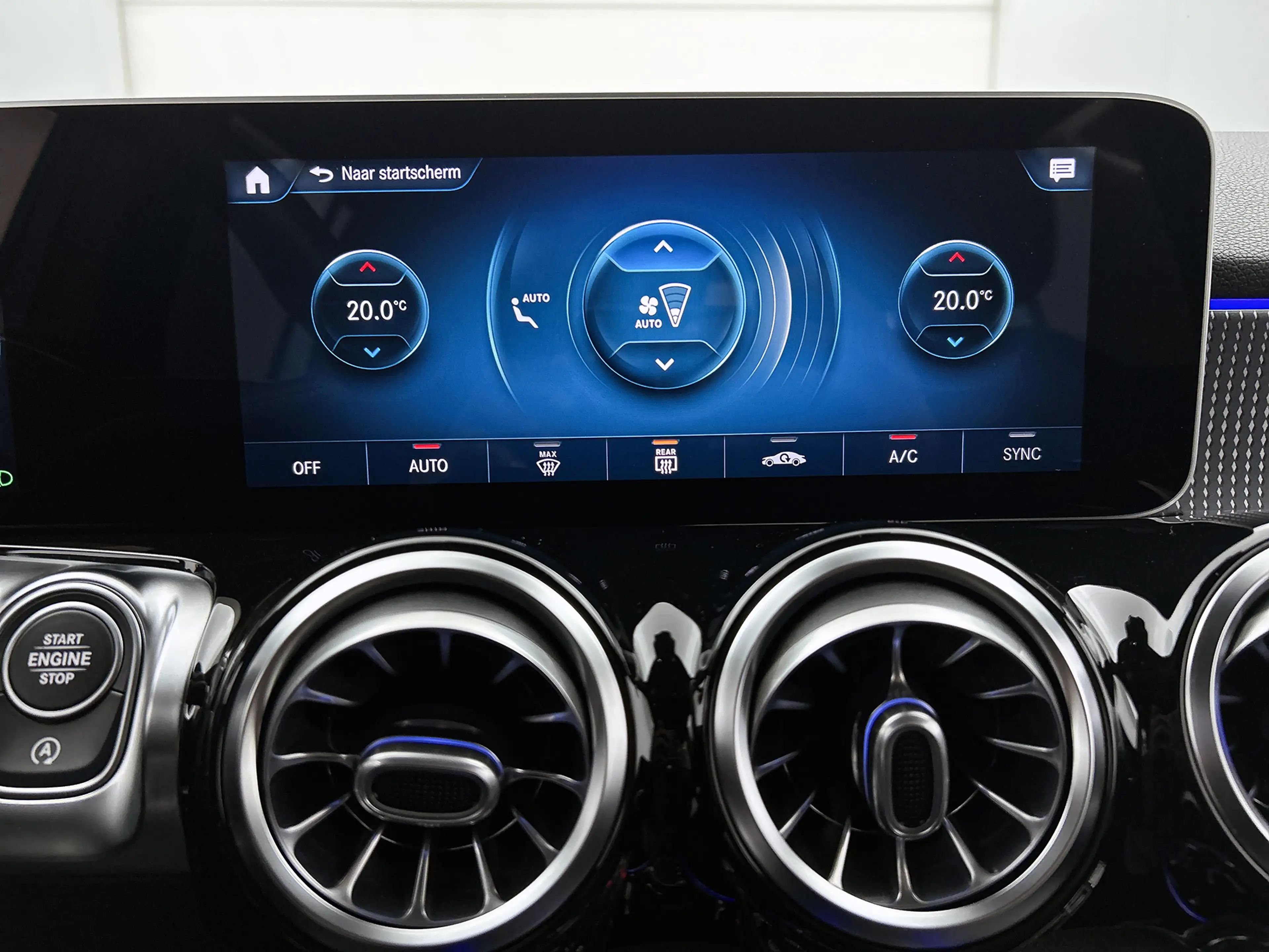 Mercedes-Benz GLB 200 Progressive | Sfeerverlichting | CarPlay | Augment — photo 10