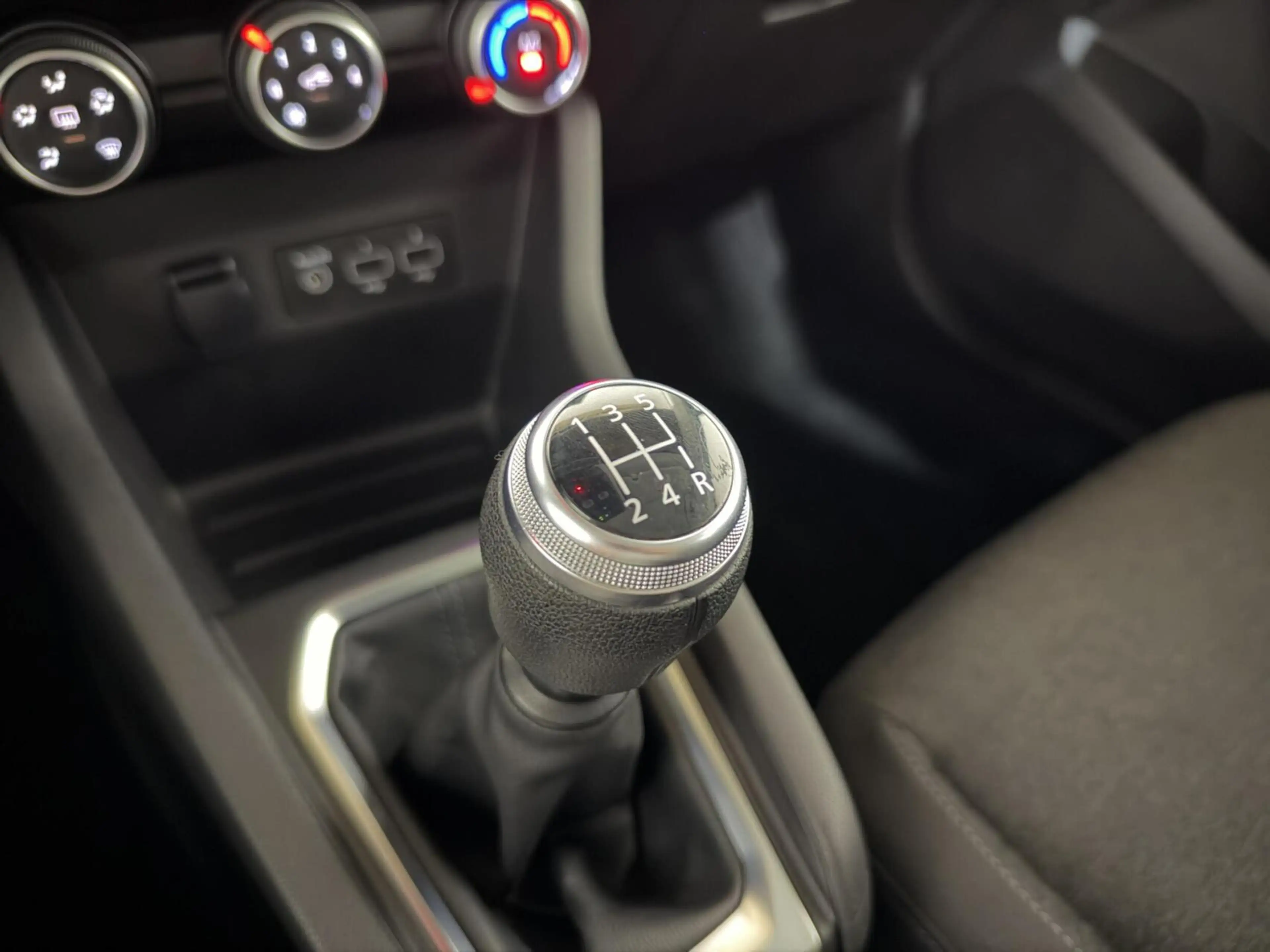 Renault Clio 1.0 TCe Life Airco Cruise Carplay PDC NAP — photo 34