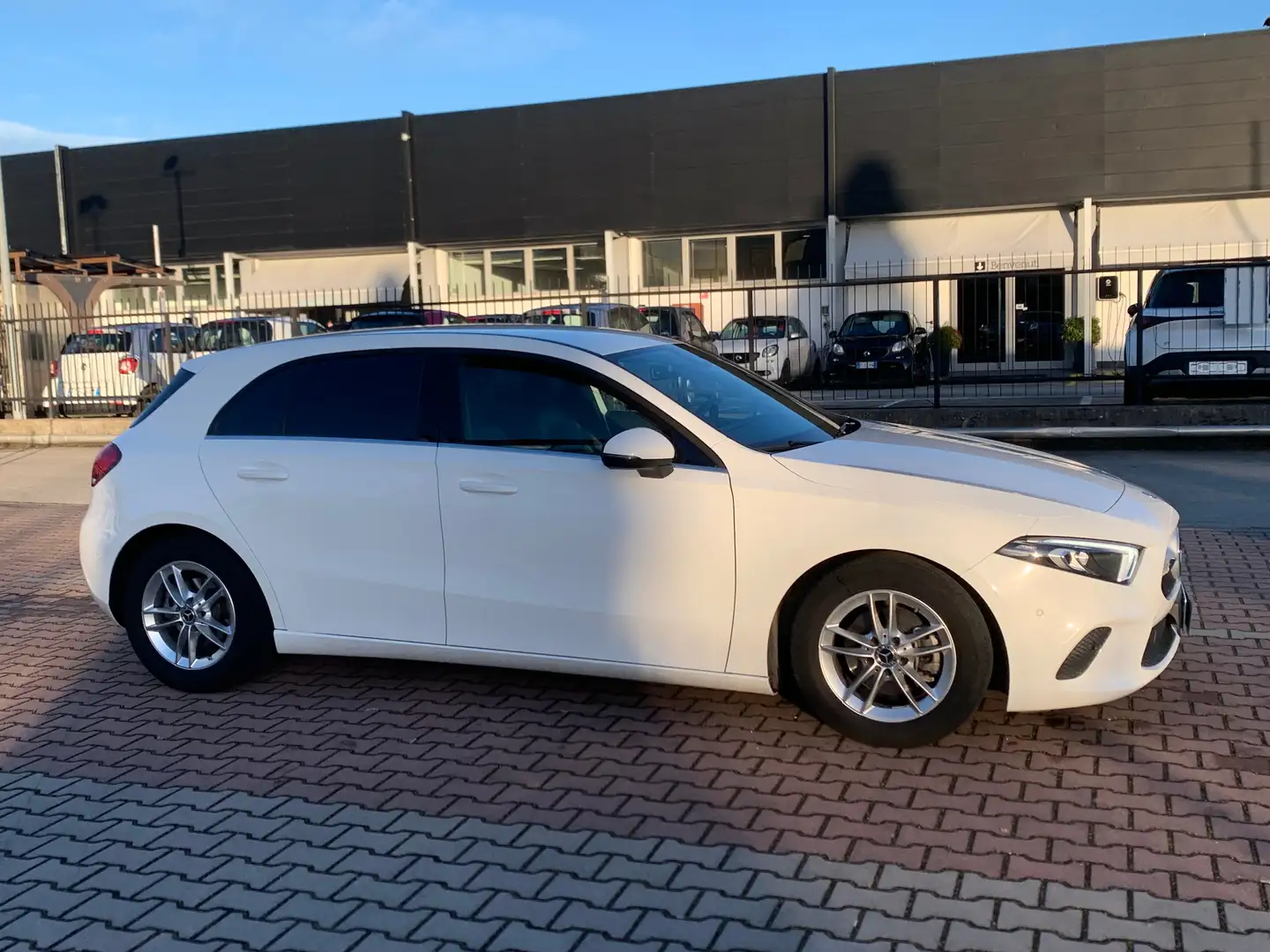 Mercedes-Benz A 180 AUTOMATIC BUSINESS EXTRA AZIENDALE Bianco - 1