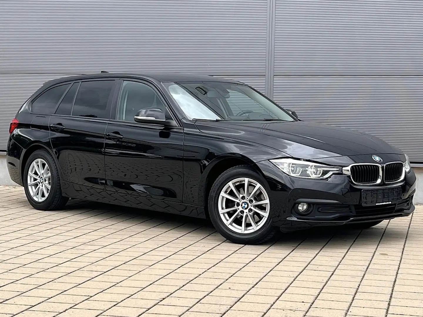 BMW 318 316d 318d 2.0d Tour. Aut.*Sitzheizung*LED* Negru - 2
