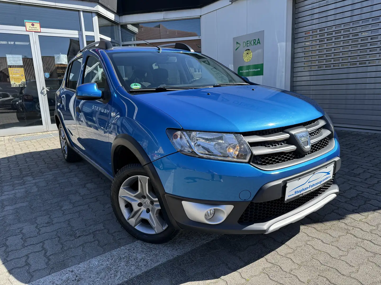Dacia Sandero Stepway Prestige mit Klima/Navi/ABS/ESP/Met./MFL/ Bleu - 1