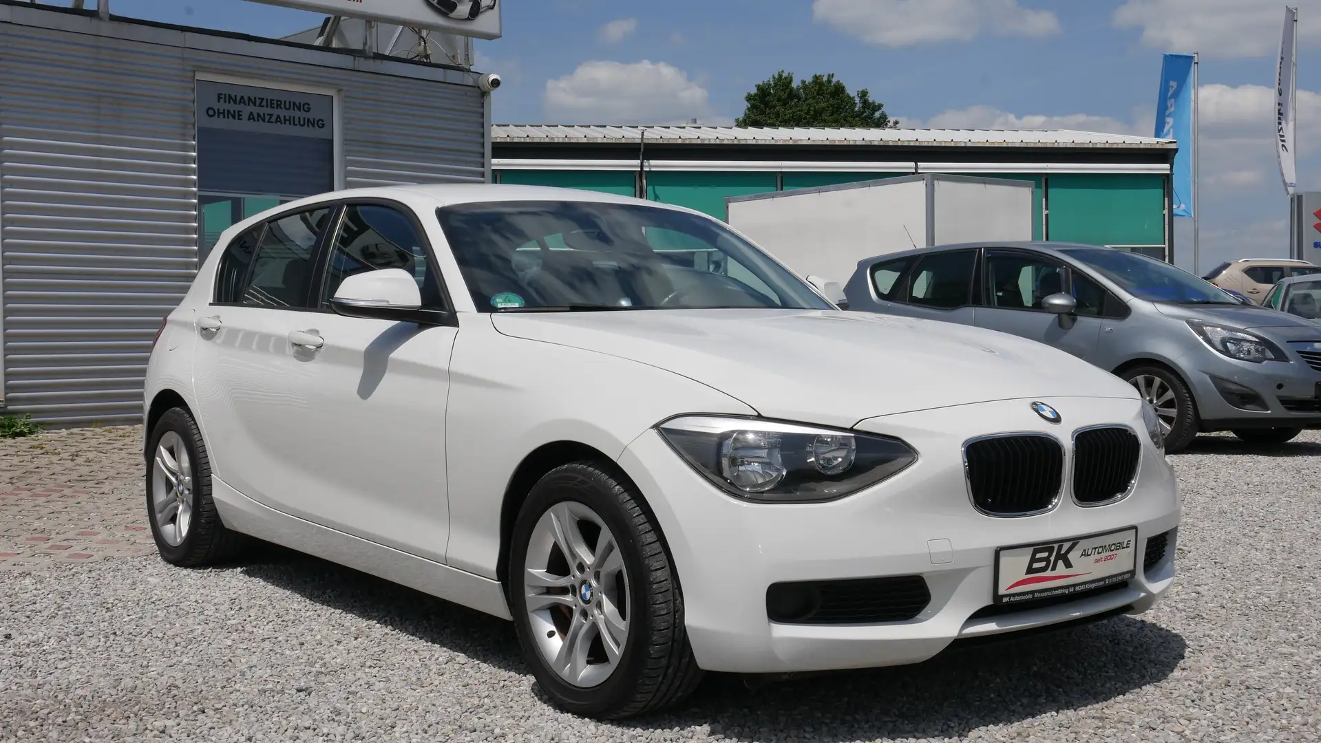 BMW 116 i TÜV,- Kundendienst Neu Sitzheizung Klima AUX Weiß - 1