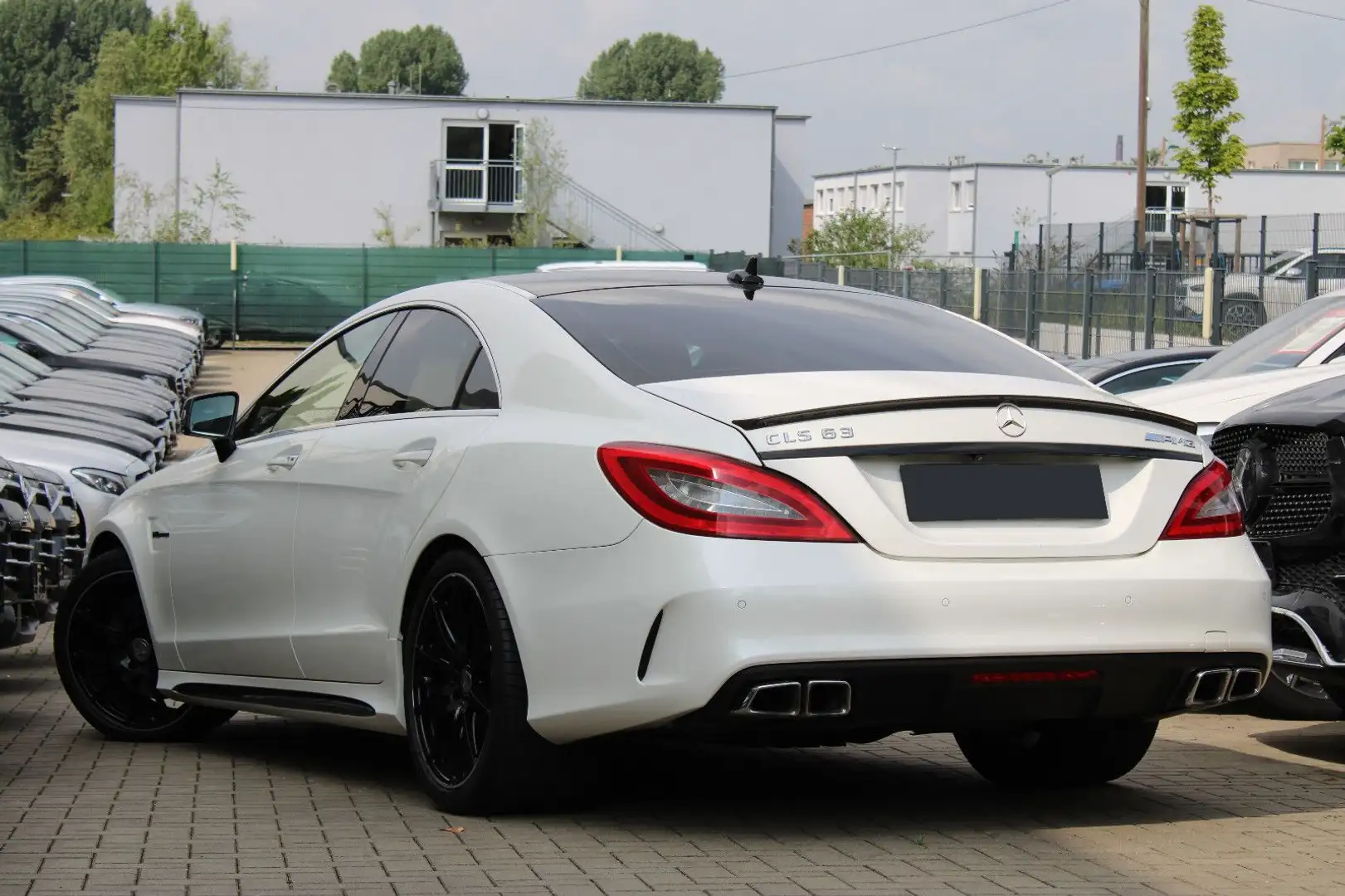 Mercedes-Benz CLS 63 AMG /Driver's+Carbon+Perform/Glasd/Harman Alb - 2
