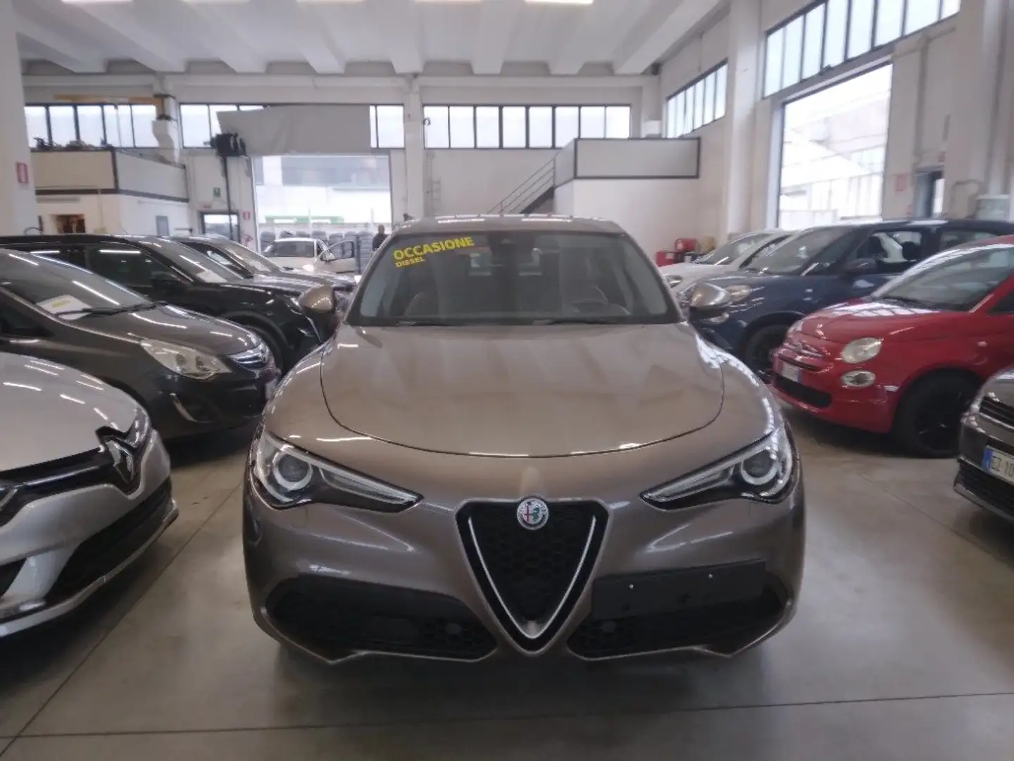 Alfa Romeo Stelvio 2.2 Turbodiesel 160 CV AT8 RWD Business Bruin - 1