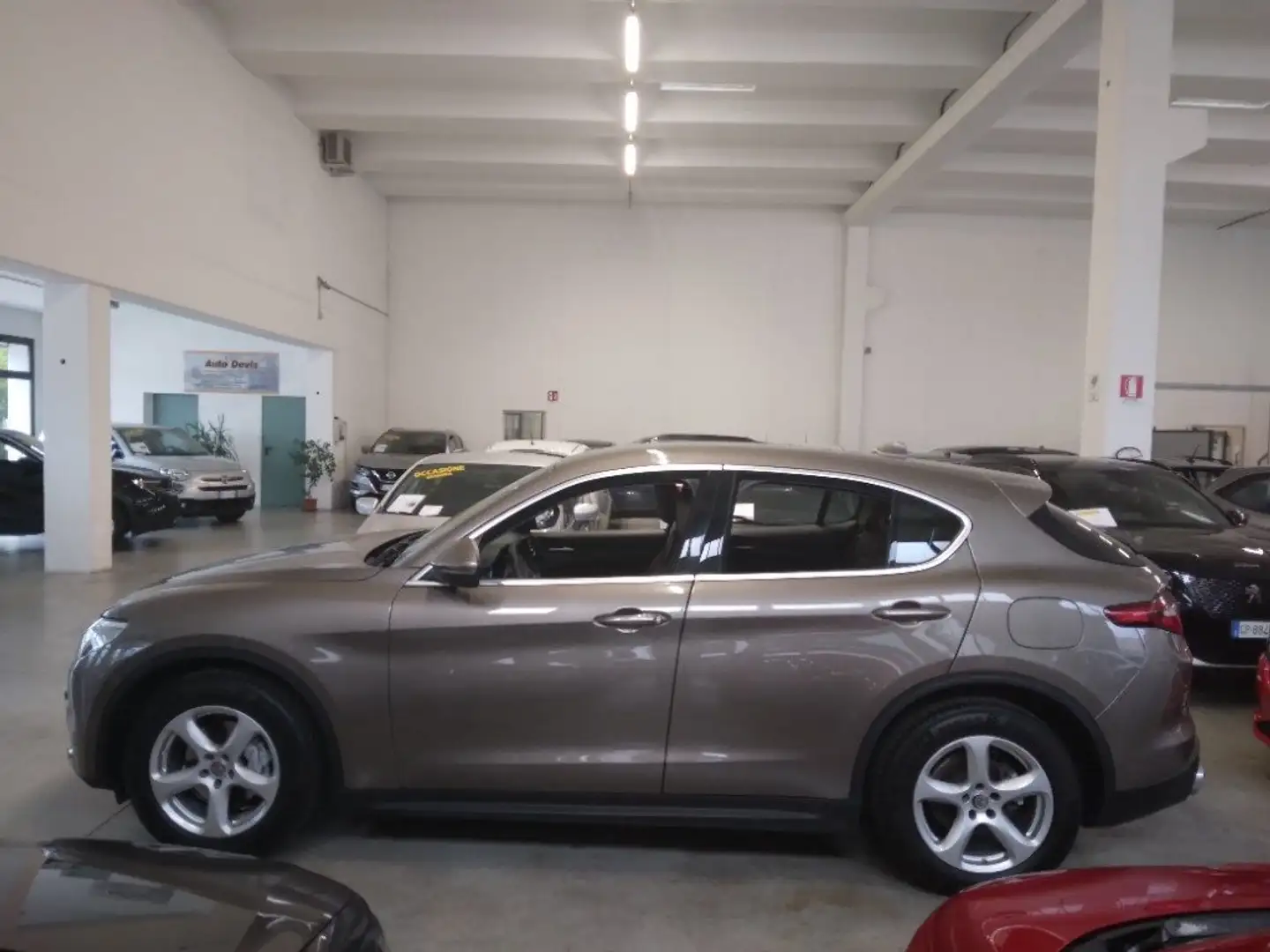 Alfa Romeo Stelvio 2.2 Turbodiesel 160 CV AT8 RWD Business Bruin - 2