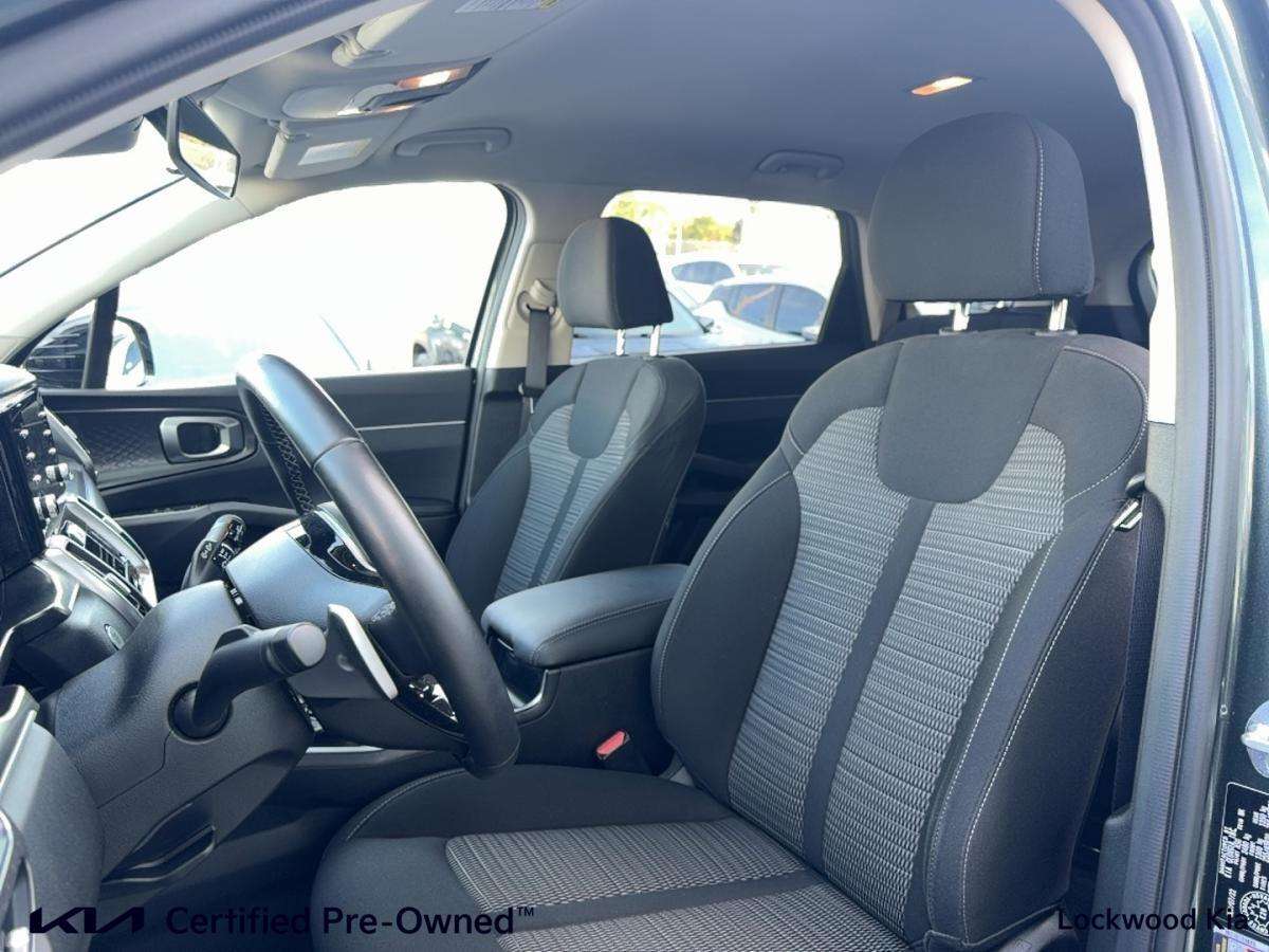 used 2023 Kia Sorento car, priced at $32,999