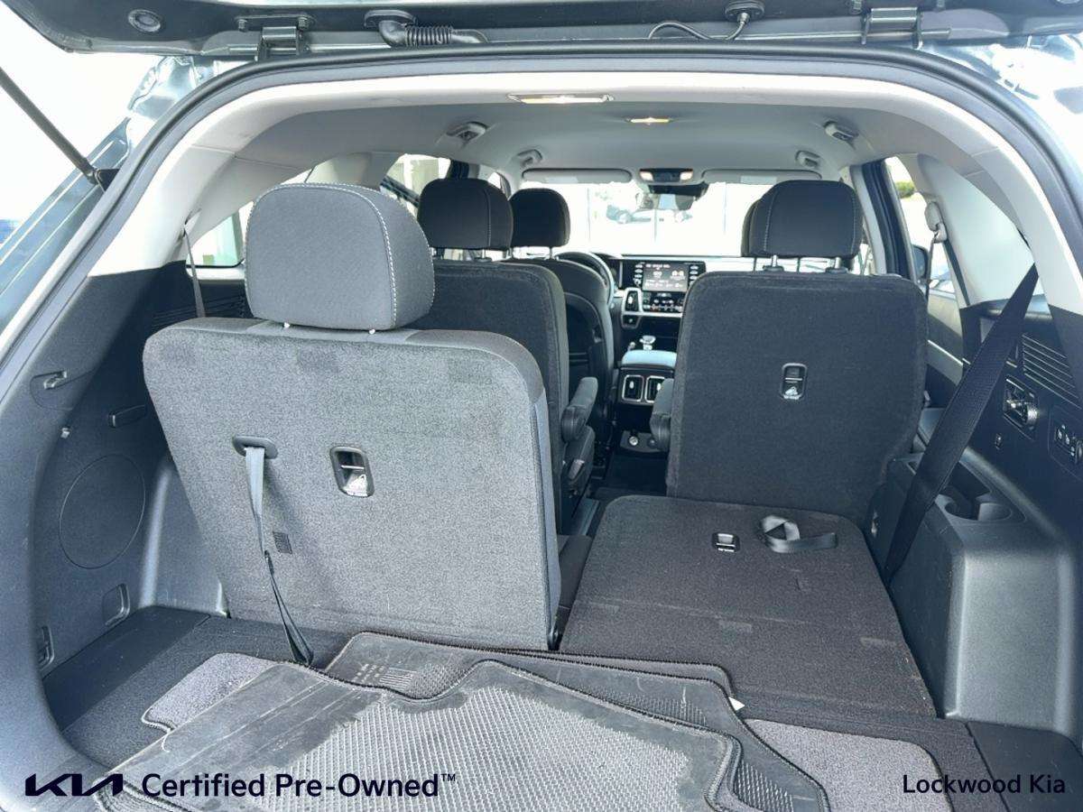 used 2023 Kia Sorento car, priced at $32,999
