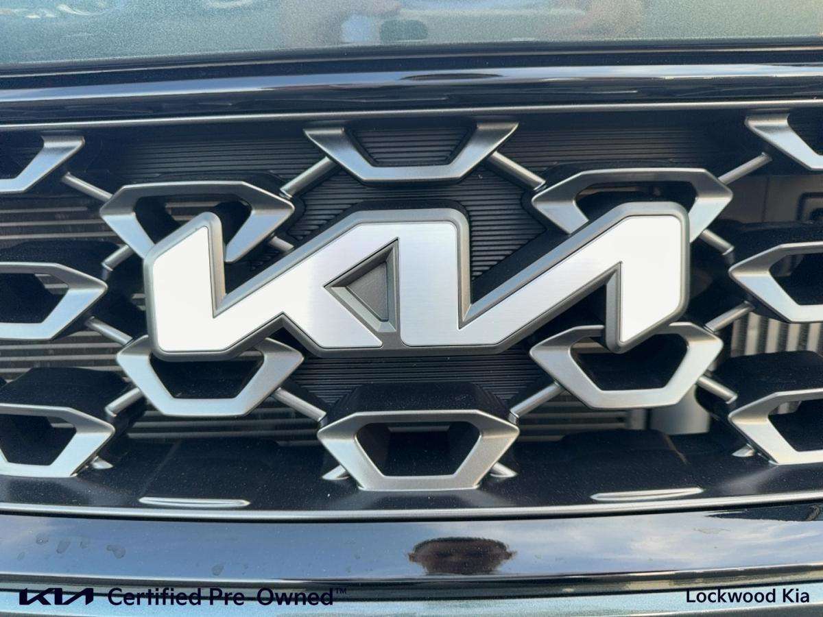 used 2023 Kia Sorento car, priced at $32,999