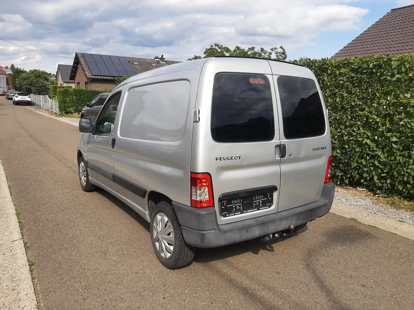 Peugeot Partner 1.6 hdi 162000 kms !!! Argent - 2