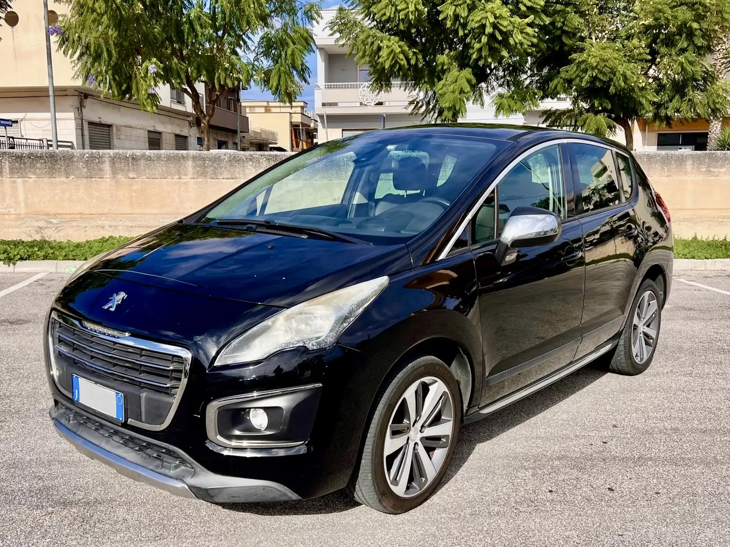 Peugeot 3008 1.6 e-hdi 8v Allure s&s 115cv robot FL Zwart - 2