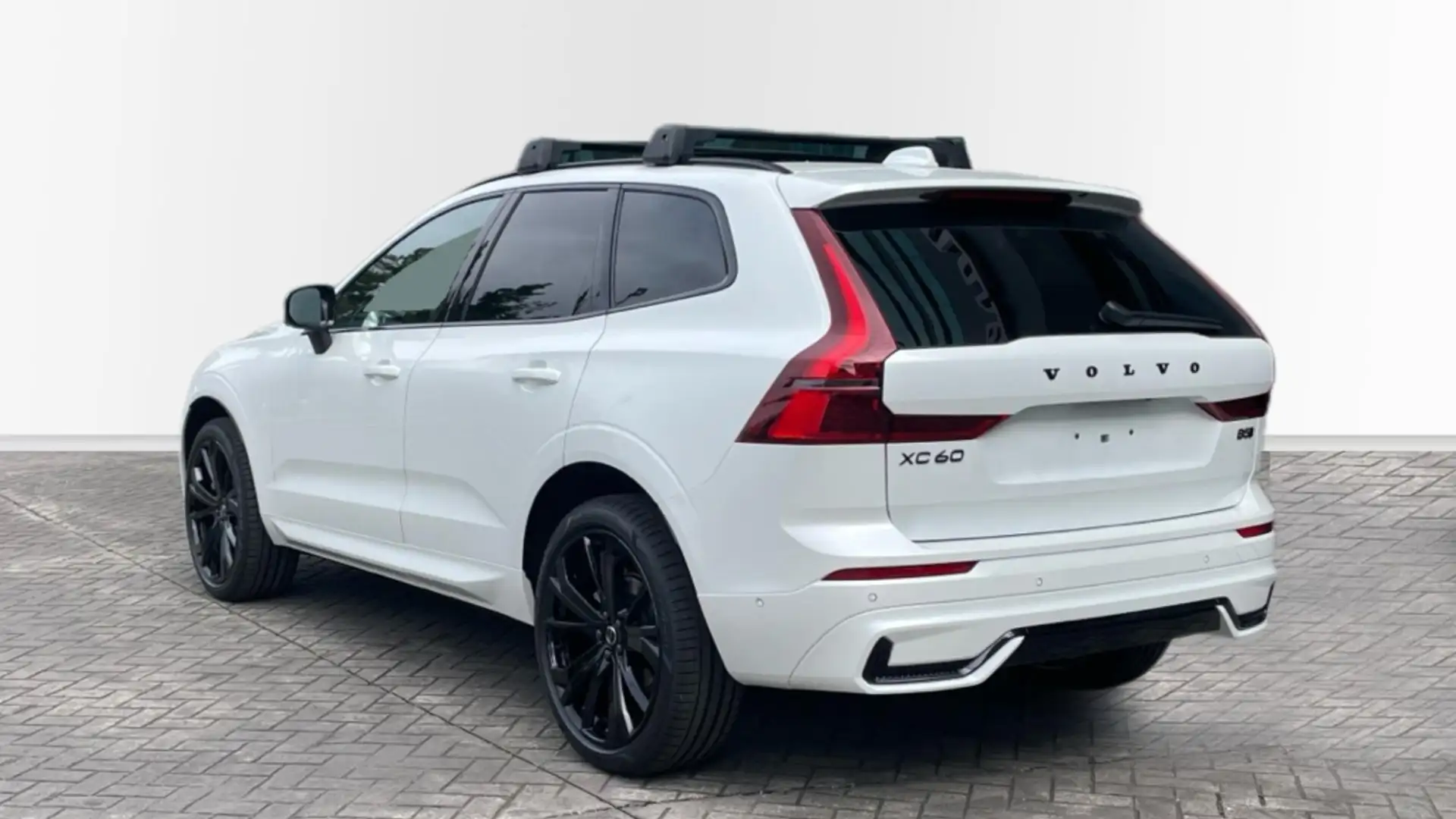 Volvo XC60 B5 Plus Dark AWD Aut. Blanco - 2