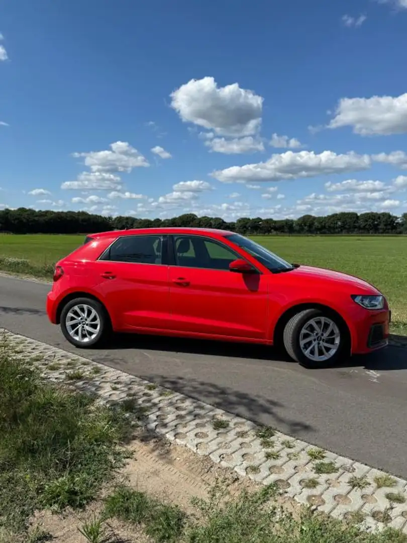 Audi A1 Sportback 30 TFSI Rood - 2