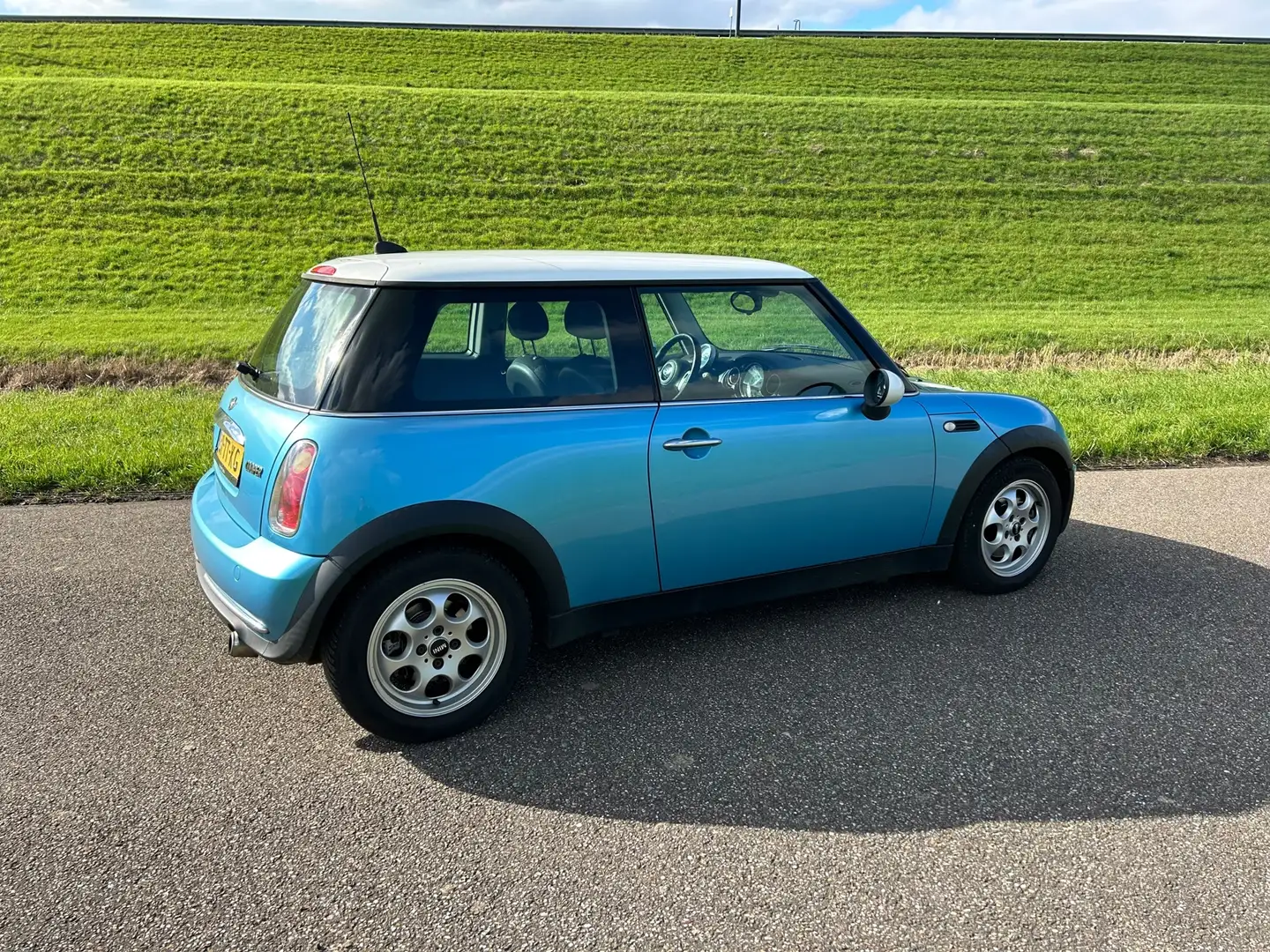 MINI Cooper Mini 1.6 Chili Blauw - 1