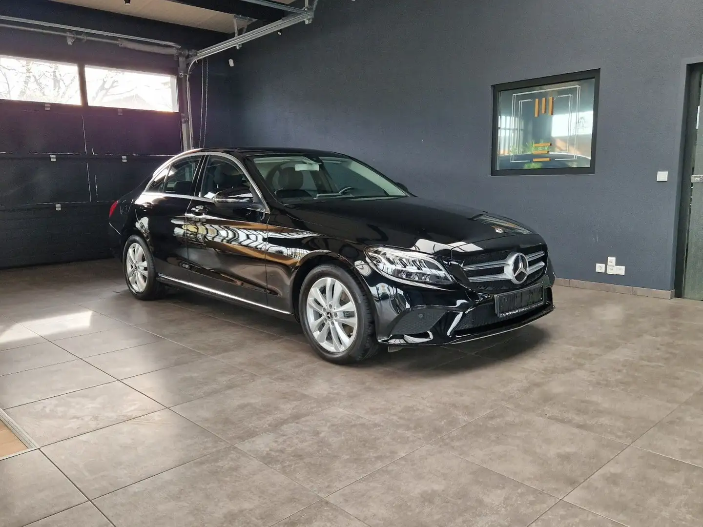 Mercedes-Benz C 180 Limousine*Avantgarde*Navigation* Black - 1