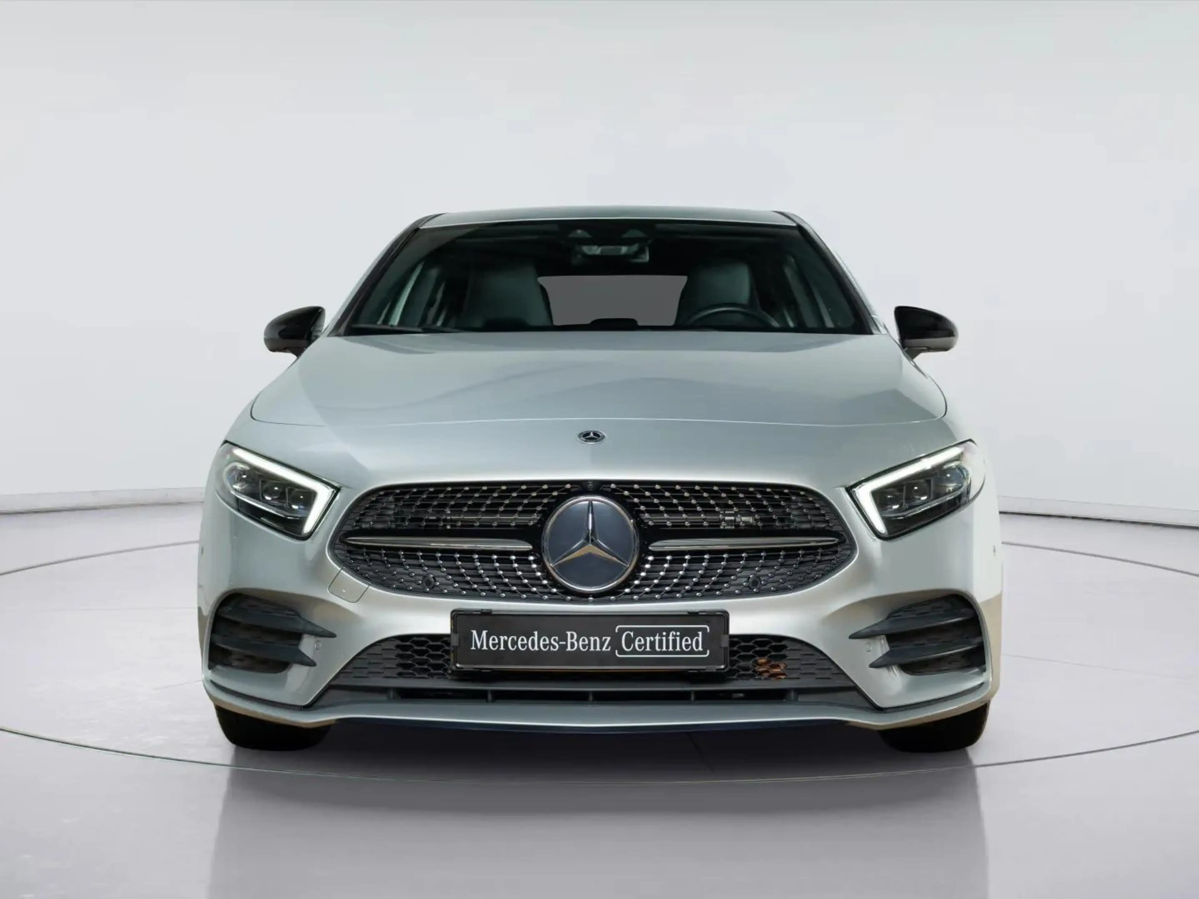 Mercedes-Benz A 250 Hatchback e Premium Plus | Trekhaak — photo 5