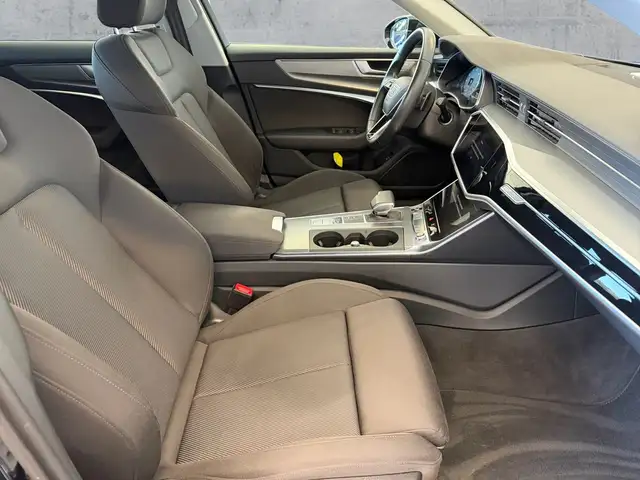Audi A6 view 13