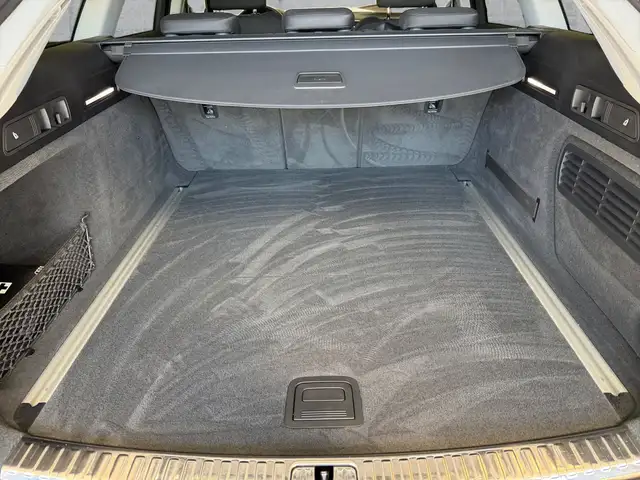 Audi A6 view 14