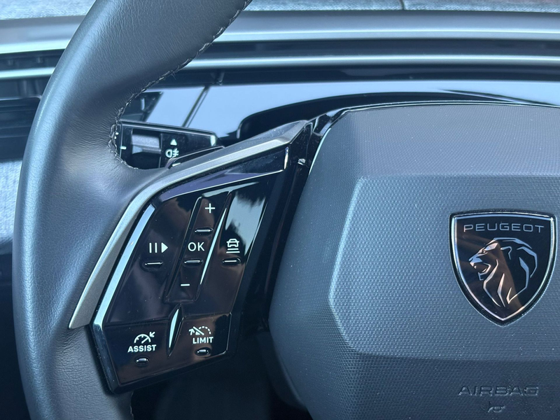 Peugeot 5008 1.2 Hybrid 145pk Allure 7 Pers. Automaat / 360 Cam — photo 32