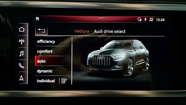 Audi Q3 view 20