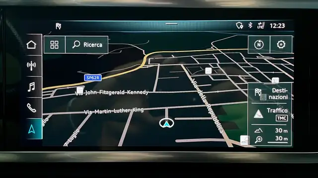 Audi Q3 view 17