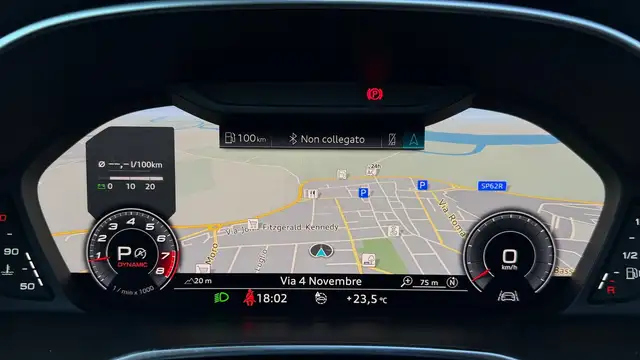 Audi Q3 view 25