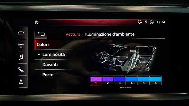 Audi Q3 view 21