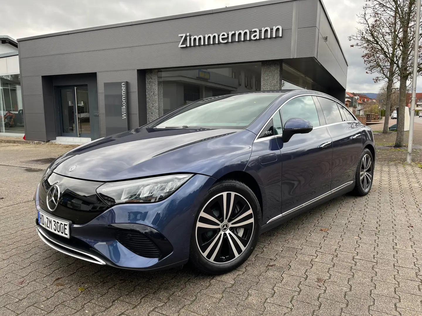 Mercedes-Benz EQE 300 EQE 300 Get. Scheiben, Wartung, Advanced Kék - 1