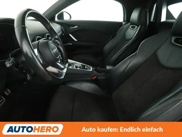 Audi TT view 10
