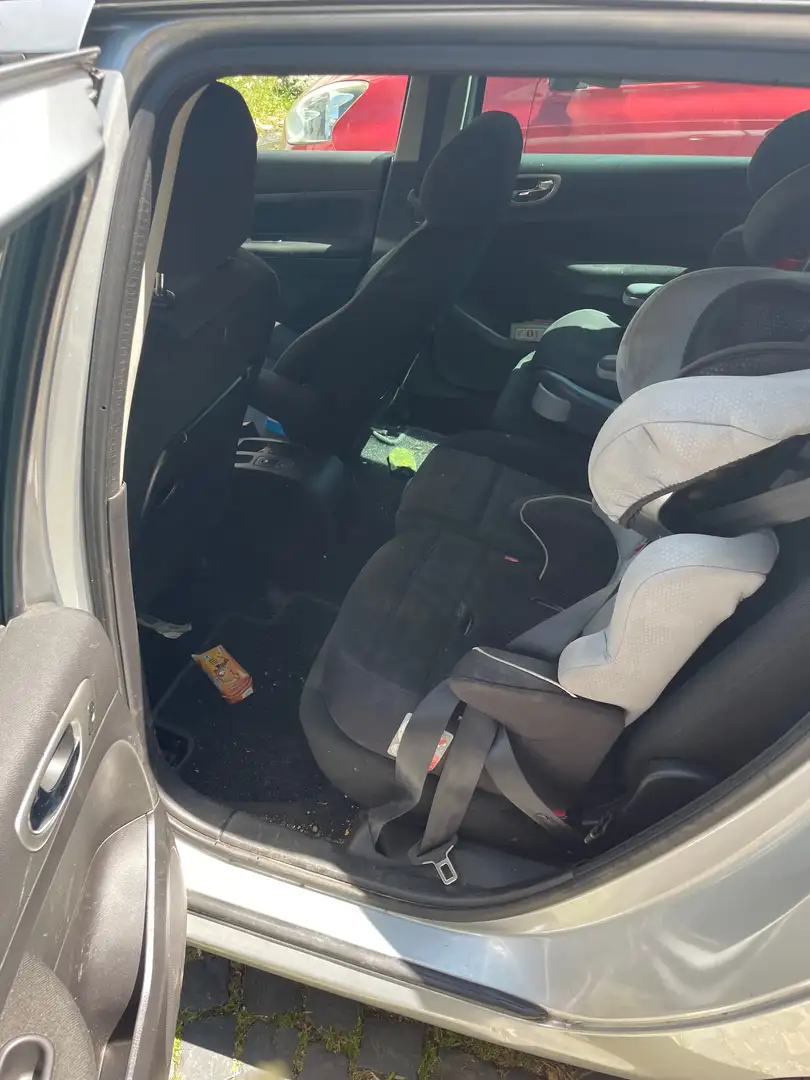 Peugeot 307 307 HDi SW 110Quiksilver Gümüş rengi - 1