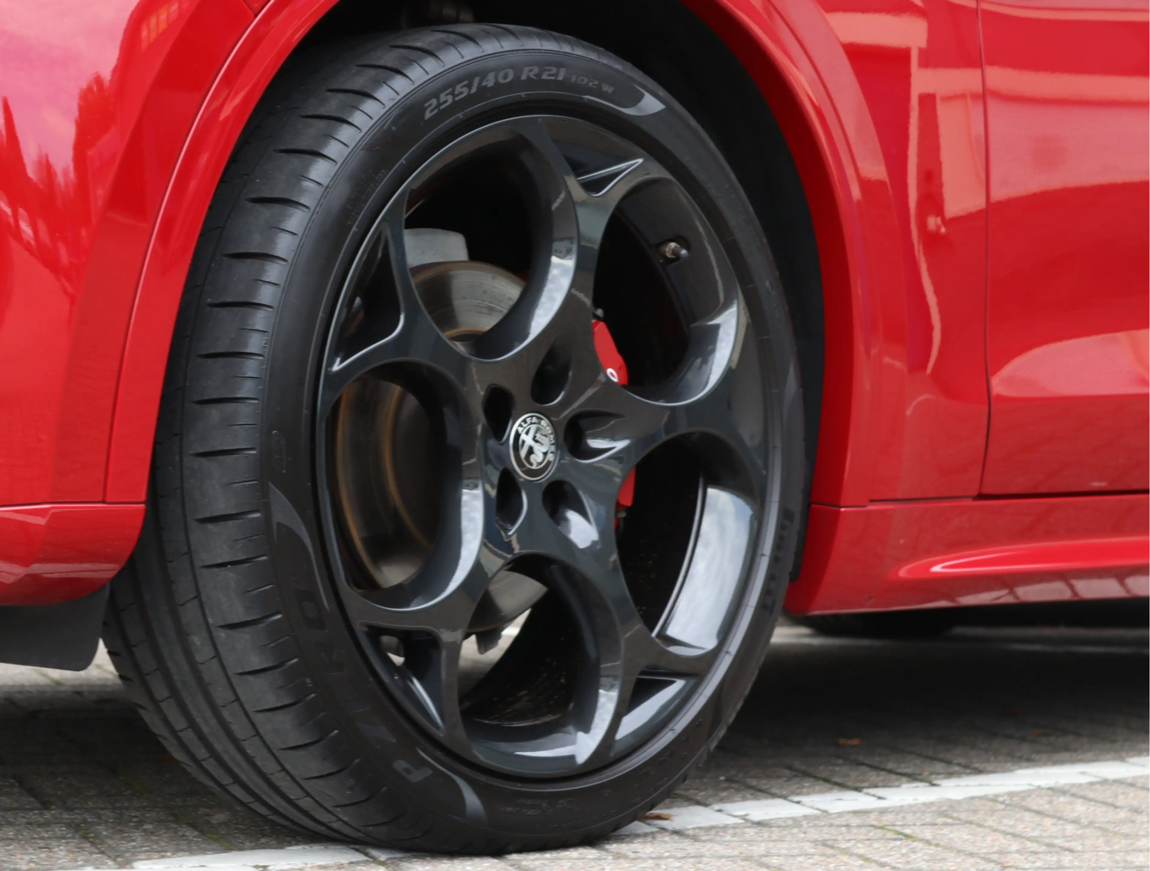 Alfa Romeo Stelvio 2.0 T AWD Veloce | Leder | H/K | ACC | 21'' — photo 10