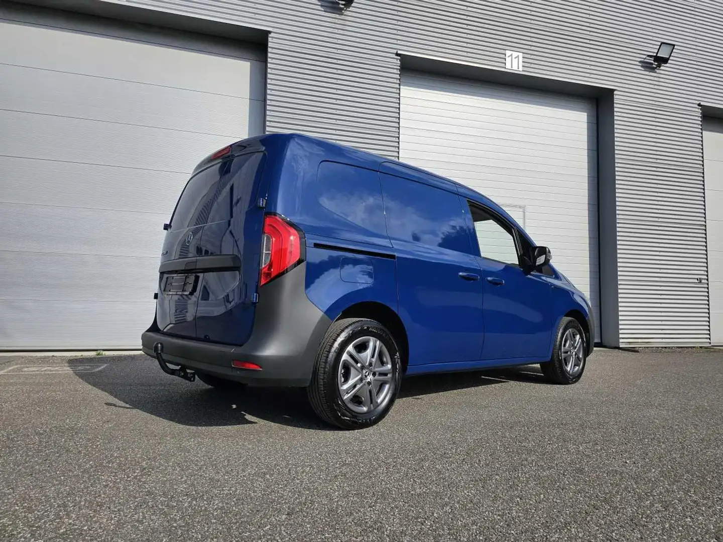 Mercedes-Benz Citan eCitan Bestelwagen 51 KW L1 PRO | Trekhaak | Navig Blauw - 2