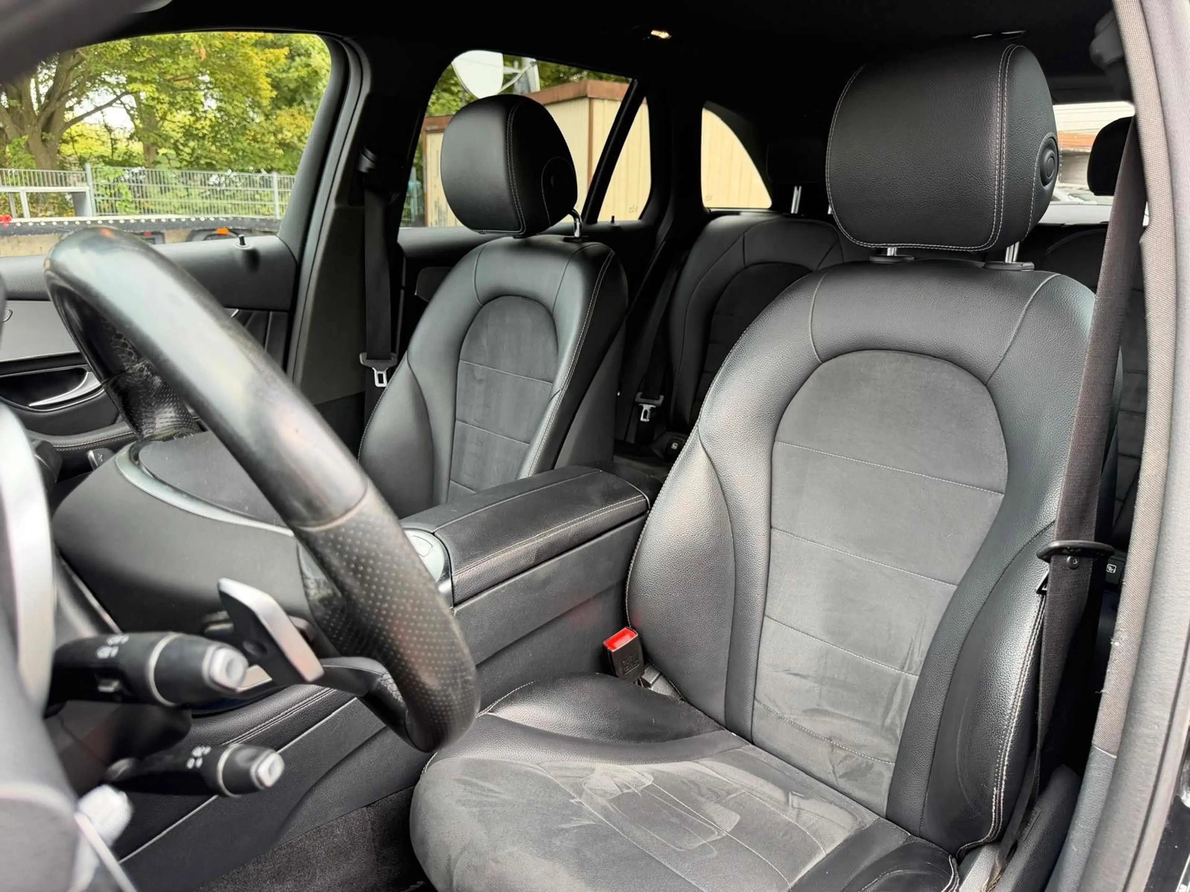Mercedes-Benz GLC 250 d 4Matic AMG Line ILS-360-HeadUp-AHK — photo 13
