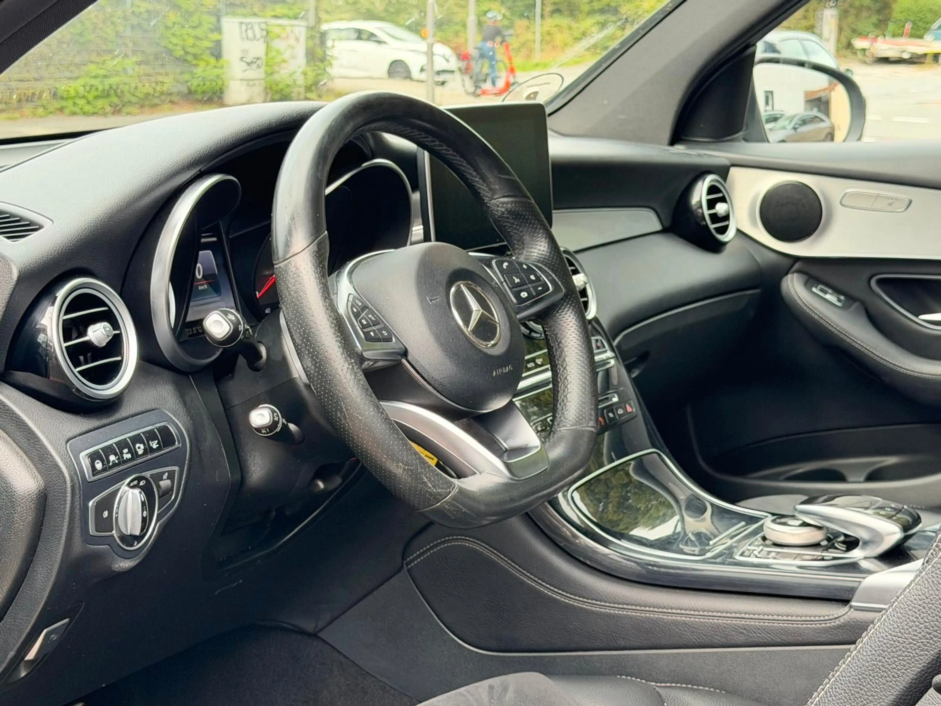 Mercedes-Benz GLC 250 d 4Matic AMG Line ILS-360-HeadUp-AHK — photo 6