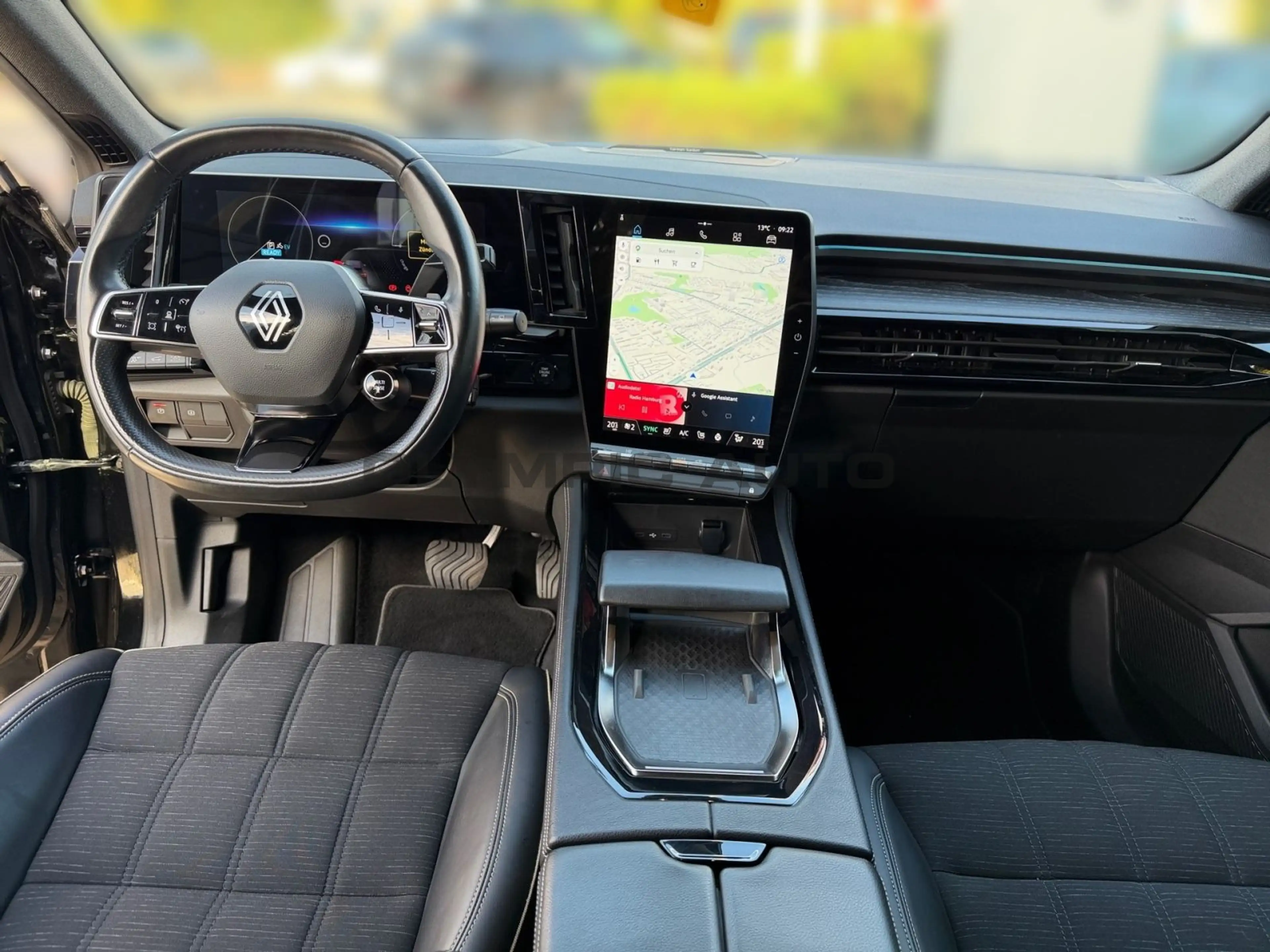 Renault Austral 1.2 E-TECH Hybrid 200 EU 6e HUD GJR NAVI — photo 10