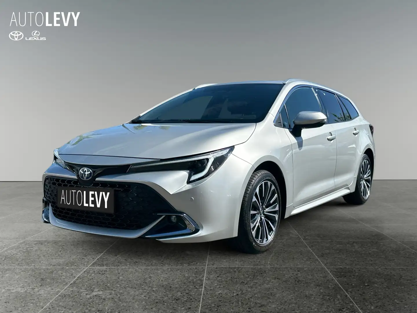Toyota Corolla TS 2.0 Hybrid Teamplayer +Technik Paket+ Stříbrná - 2